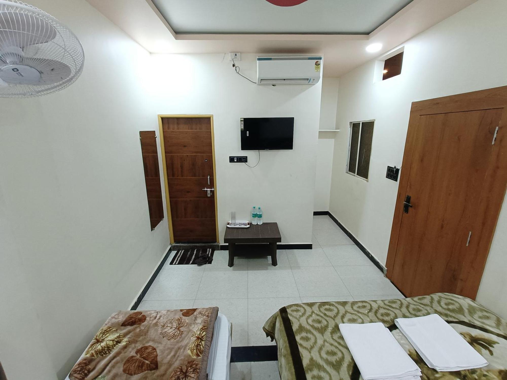 Hotel Shreem Ujjain Exterior photo