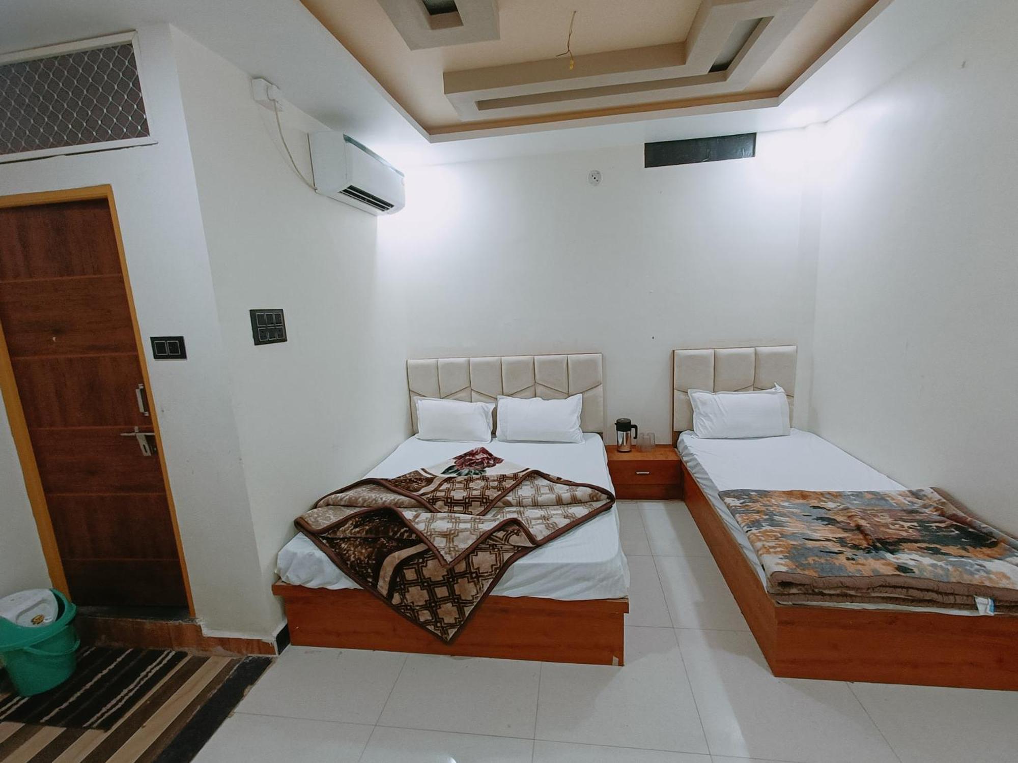 Hotel Shreem Ujjain Exterior photo
